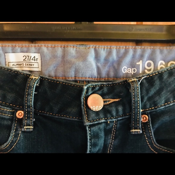 Women’s Gap jeans - Picture 1 of 4